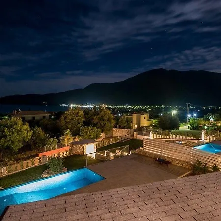 White Villa Karavomylos