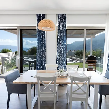 Villa White *