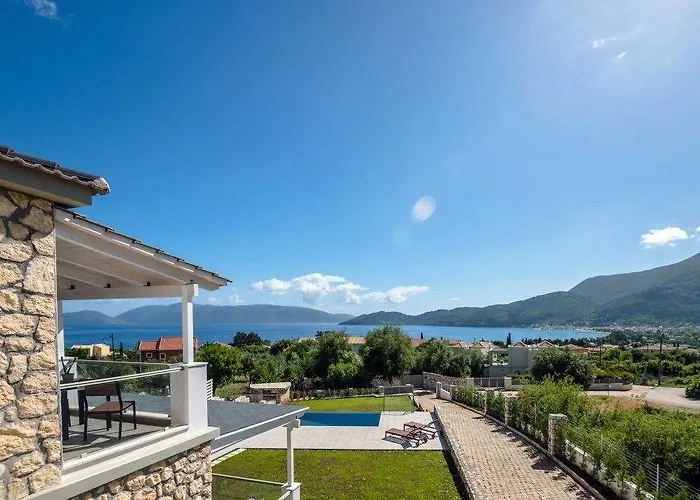 White * Καραβόμυλος