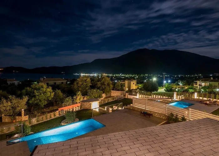 White Βίλα Καραβόμυλος